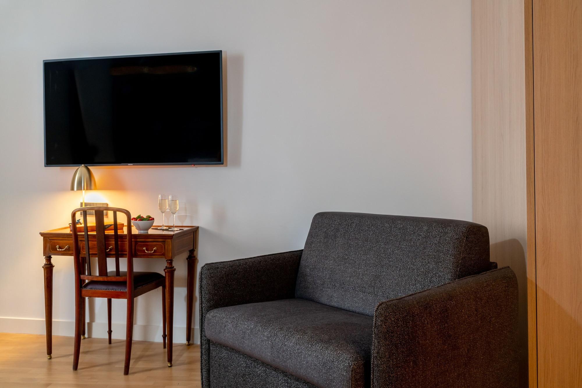 רומא 9Hotel Cesari מראה חיצוני תמונה