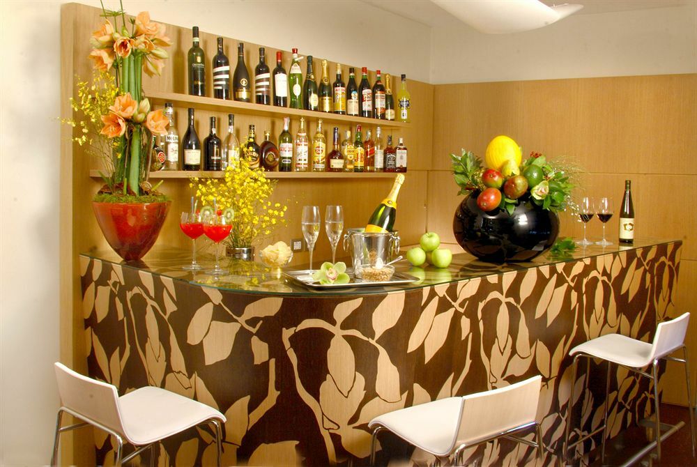 רומא 9Hotel Cesari מראה חיצוני תמונה